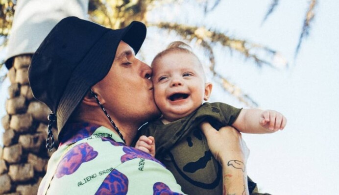 Война раскидала нас: Анатолий Анатолич показал, как общается с маленьким сыном на расстоянии