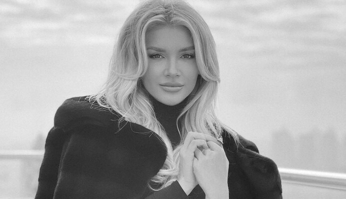 Машины расстреливают: Миша Романова рассказала о родных в Херсоне, которые не могут выехать