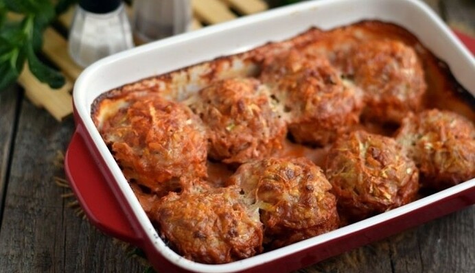 Як приготувати ліниві голубці в духовці: простий рецепт з рисом та капустою