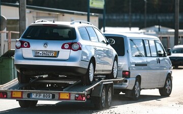 Привіт, корупція: як українці відреагували на повернення розмитнення авто