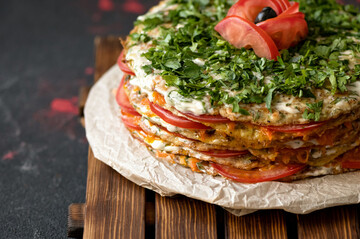 Как приготовить вкусный овощной торт из кабачков: простой рецепт
