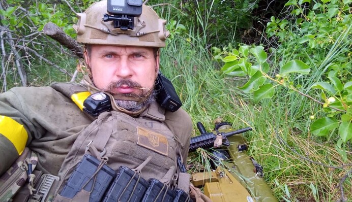 Не только контактные бои, атаки или спецоперации: Олег Сенцов рассказал о жизни на передовой
