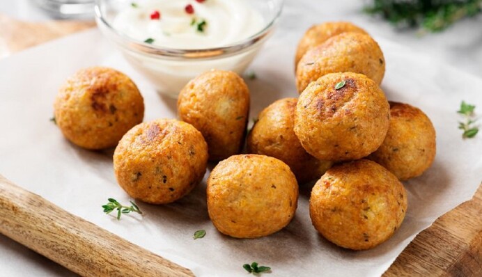 Як приготувати ситні картопляні крокети з фаршем: простий рецепт