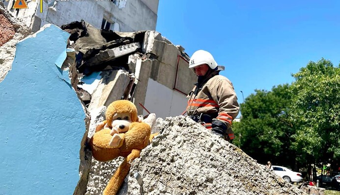 Специально убивают украинцев, убивают наших людей - спикер ГСЧС о ракетном ударе по Одесской области