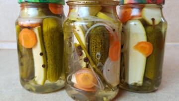 Как приготовить маринованные огурцы с кабачками на зиму: рецепт вкусной заготовки