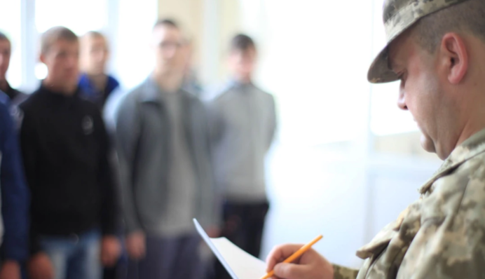 В соседнее село через военкомат: как будем передвигаться по Украине