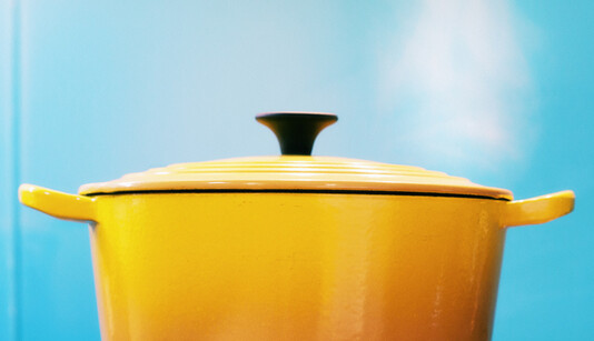 Пригоріло варення в емальованій каструлі: 5 найкращих домашніх засобів для чищення