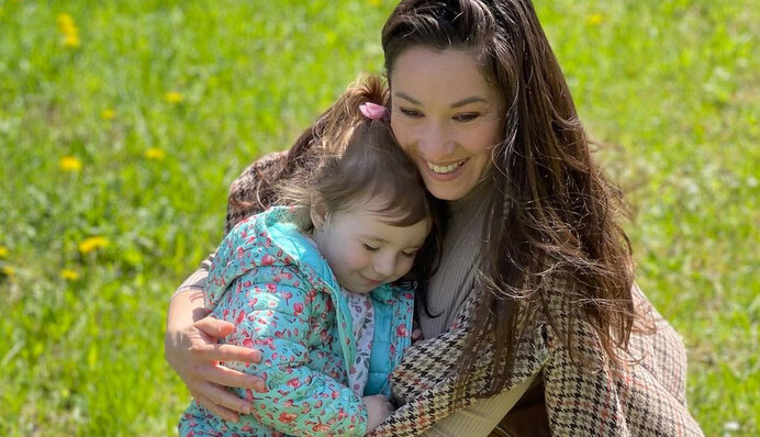 Справиться самим не удалось: дочь Наталки Карпы госпитализировали в Польше