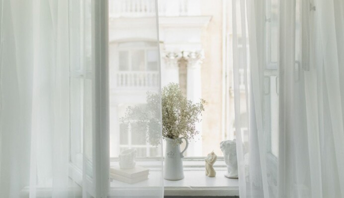 Как отстирать пожелтевший тюль, чтобы был белоснежным: 4 эффективных домашних средства