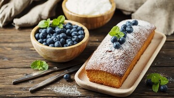 Как испечь вкусный черничный кекс на сметане: простой рецепт