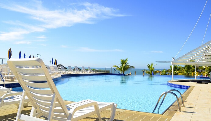 Відпустка під час війни: де бюджетно та безпечно відпочити в Україні