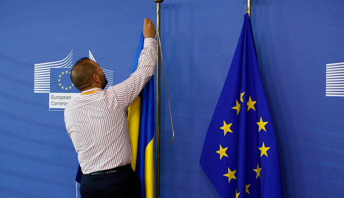 Отставка за отставкой: чем закончатся для Украины политические разборки в ЕС