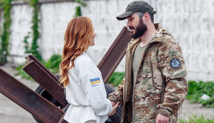 Наталка Денисенко розповіла, як поставилася до рішення чоловіка-актора вступити до лав ЗСУ