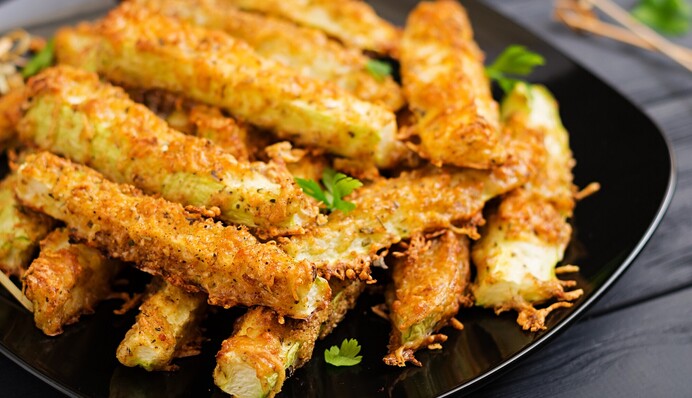Як приготувати кабачкові нагетси у хрусткій скоринці: сезонний рецепт