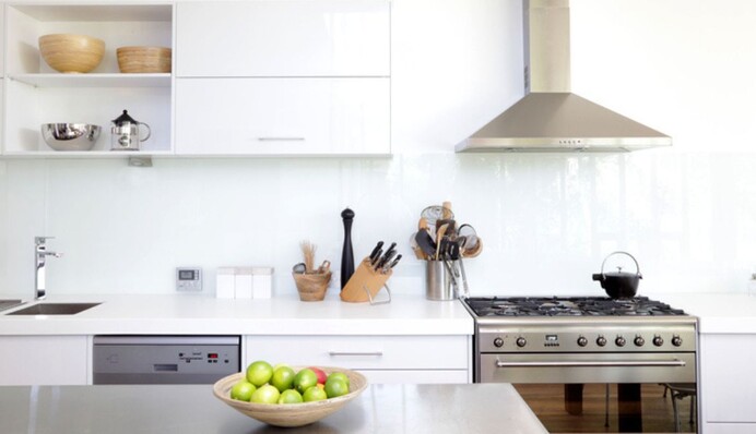 Як почистити витяжку від жиру та бруду: корисні поради та лайфхаки