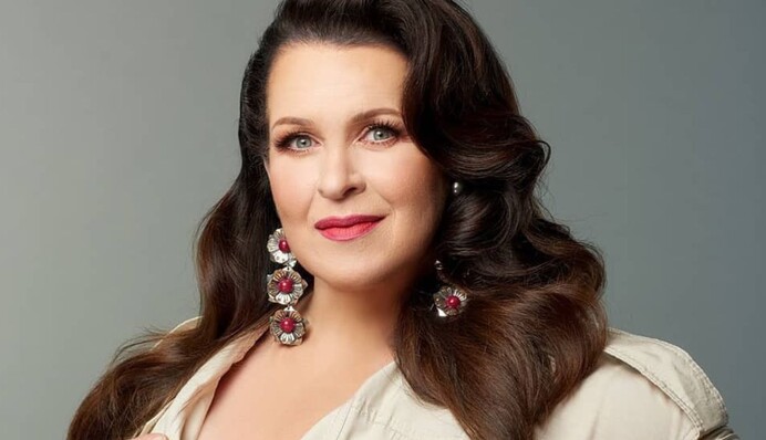 Андрей Данилко показал трогательное архивное фото с молодой Русланой Писанкой