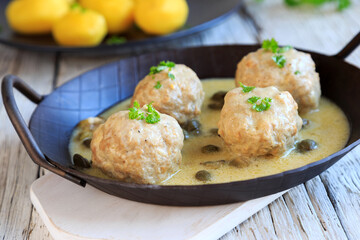 Как приготовить куриные тефтели с овощами: простой рецепт с манкой