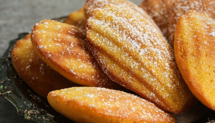 Как приготовить нежное французское печенье Мадлен: простой рецепт