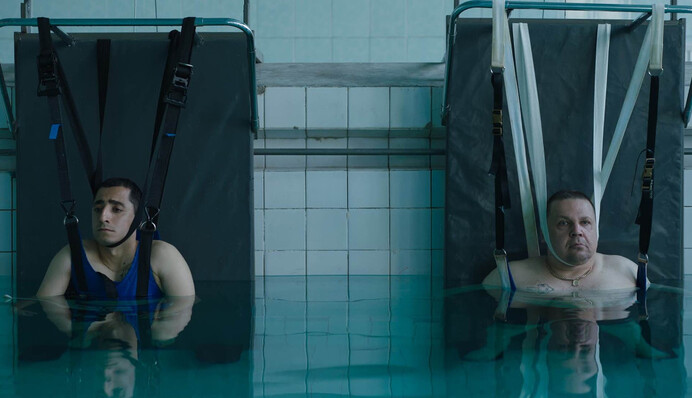 Новий фільм режисера комедії 