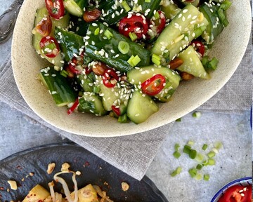 Как приготовить битые огурцы по-китайски: простой рецепт