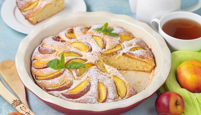 Дуже просто готувати. Рецепт смачного персикового пирога до чаю