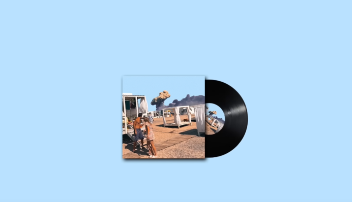 Мамулечка, надо сваливать отсюда. В сети набирает популярность трек о перепуганных русских в Крыму