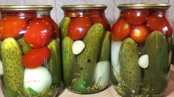 Как приготовить на зиму вкусное ассорти из помидоров и огурцов: популярный рецепт