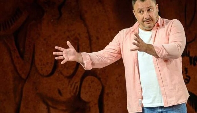 Искали что-то необычное: Дмитрий Танкович рассказал, что русские вынесли из его дома в Буче