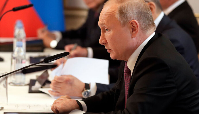 Паніка у Кремлі: навіщо Путіну потрібні мирні переговори