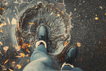 Як захистити взуття від дощу, якщо немає спеціального крему: простий спосіб