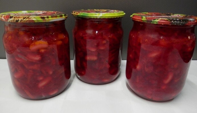 Ідеальна до червоного борщу. Рецепт борщової заправки на зиму з квасолею