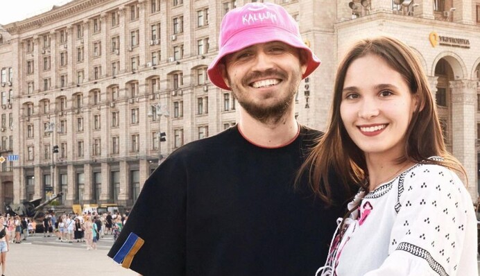 Кохання тільки зростає: Олег Псюк романтично привітав дівчину з днем народження