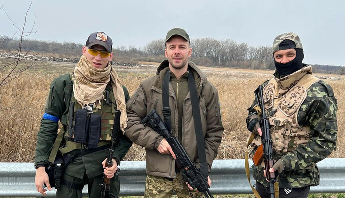 Сказали, что воинов хватает: Макс Барских рассказал правду о своей службе в ВСУ