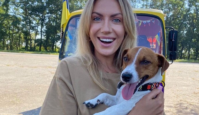 Знает как разговаривать с собачками: пес Патрон показал фото встречи с Лесей Никитюк