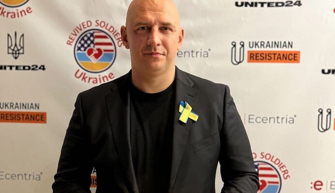 Дуже важко Льоші: Настя Каменських пояснила, чому Потап не повертається до України