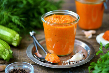 Вкуснее чем в магазине. Рецепт острой кабачковой икры на зиму