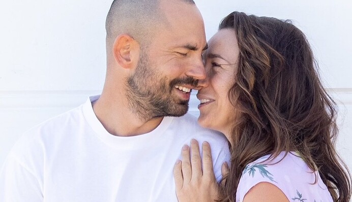 Андрей Бедняков снова станет отцом - жена телеведущего показала фото с животиком