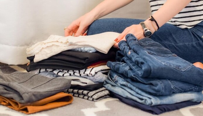 Що робити, якщо одяг сів після прання: прості способи його врятувати