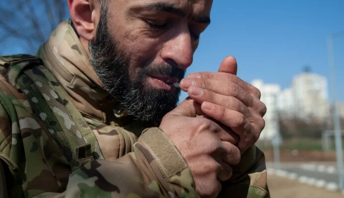 Есть очень много людей, которые без ноги или глаза действеннее здоровых и это вдохновляет - Маси Найем