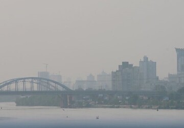 Київ накрило їдким смогом через торф'яні пожежі: чим він небезпечний і як уберегти себе