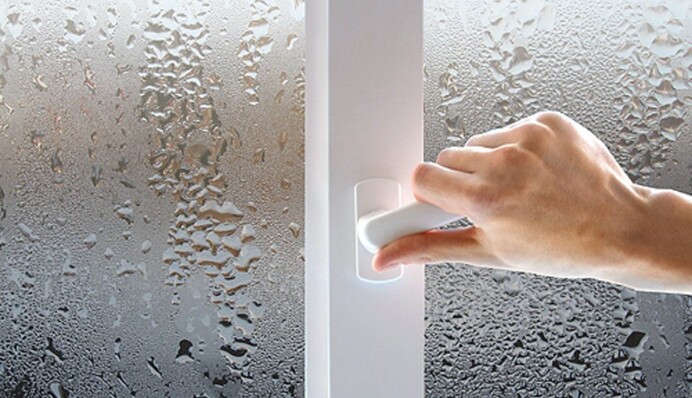 Як знизити вологість в приміщенні, щоб не мокріли вікна: прості лайфхаки та поради