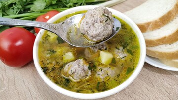 Как варить сливочный суп с фрикадельками и плавленым сыром: простой рецепт