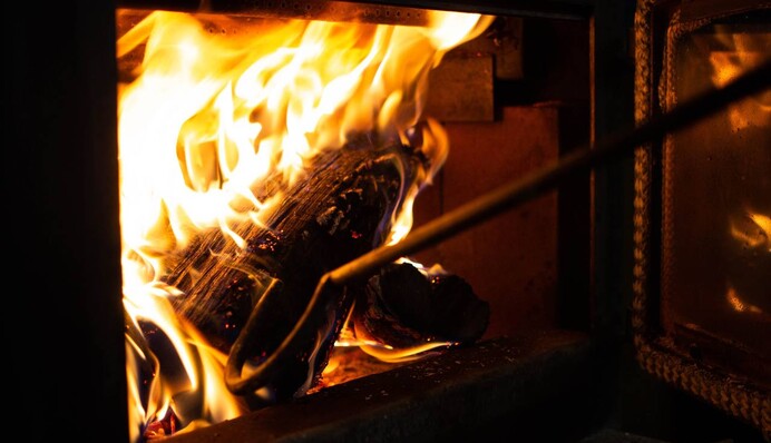 Від грубки до термотрусів: як українцям підготуватися до складної зими