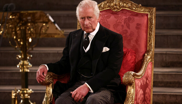 Чарльз впервые обратился к парламенту как король Великобритании: исторические фото