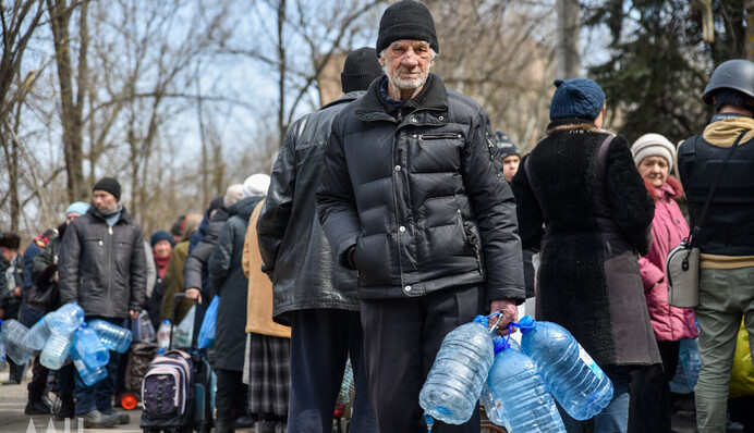 Русские всех пугают, коллаборанты убегают: жители Донецка о ситуации в городе