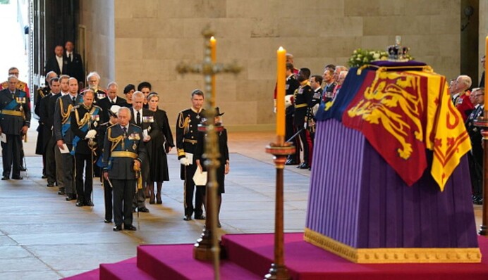 Все 8 внуков Елизаветы II посетили службу в честь покойной королевы: фото семьи