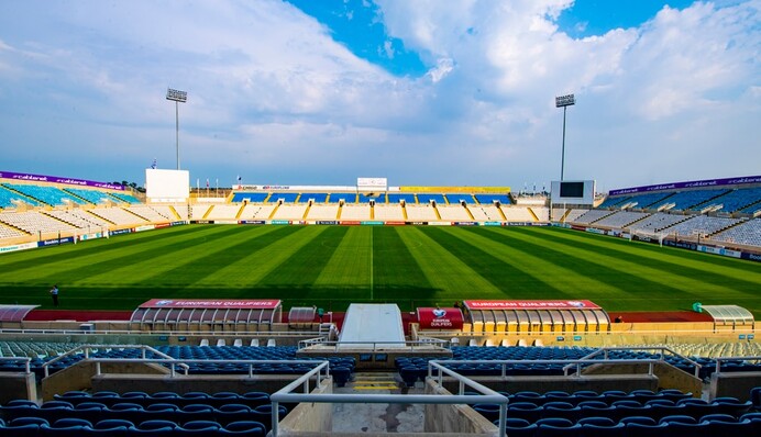 Аполлон - Днепр-1 - 1:3 историческая победа днепрян в еврокубках