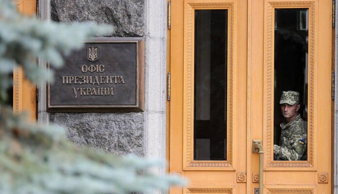 Сперте офісне повітря: як 