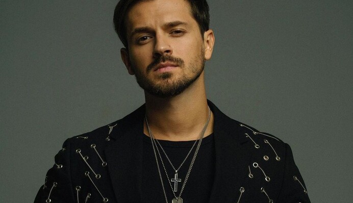 Ще один зрадник. Співак Міша Марвін повернувся в Росію та відновив співпрацю з Black Star