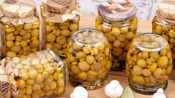 Смачніше, ніж у магазині. Рецепт маринованих шампіньйонів на зиму